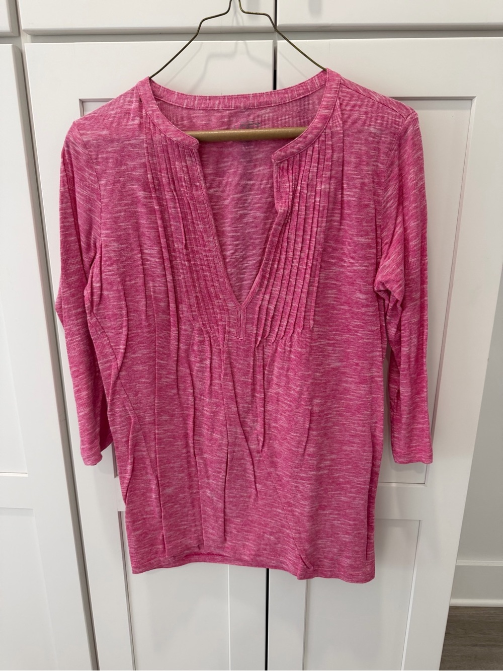 Ann Taylor Loft Women’s V-Neck Pintuck Knit Top - Pink